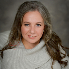 Professional Headshot of Pam Tallon, Lab coordinator NOSM at Lakehead