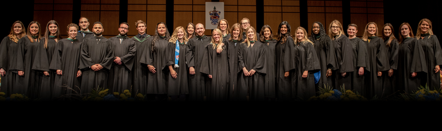 MD Graduation 2018 - Group photo of all grads on stage